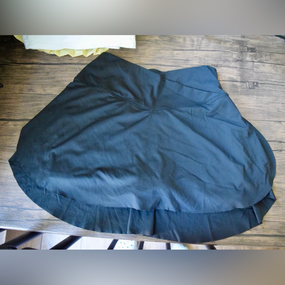 HALARA Asymmetrical Black Skirt